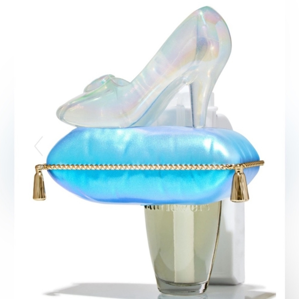 Cinderella Adjustable Wallflowers Scent Control Nightlight